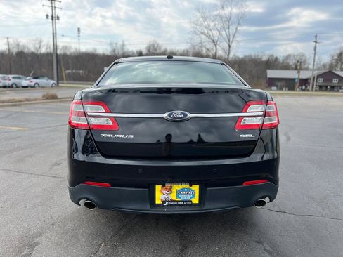 Used 2017 Ford Taurus SEL image 6