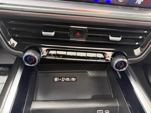 Used 2025 Chevrolet Suburban RST w/ Comfort Package image 28