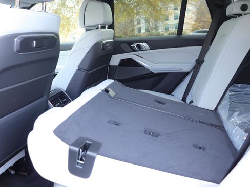 New 2026 BMW X5 xDrive50e w/ Climate Comfort Package image 18