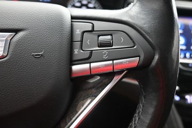 Used 2022 Cadillac XT6 Premium Luxury FWD image 11
