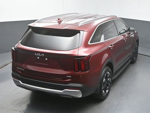 Used 2025 Kia Sorento S AWD/4WD image 48