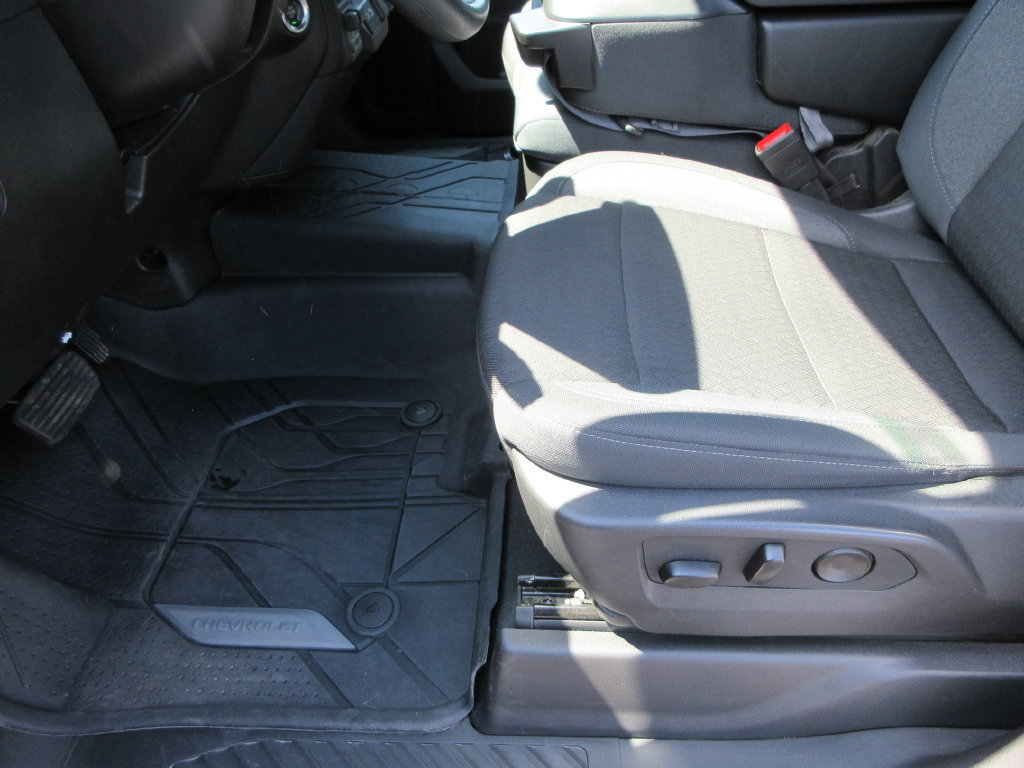 Certified 2026 Chevrolet Silverado 1500 Custom w/ Turbomax Blackout Package AWD/4WD image 23