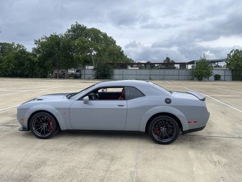 Used 2021 Dodge Challenger R/T Scat Pack RWD image 13