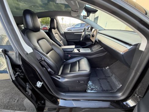 Used 2024 Tesla Model Y Performance AWD/4WD image 26