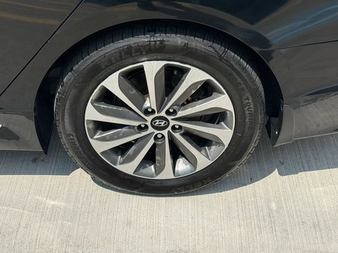 Used 2017 Hyundai Sonata Sport w/ Value Edition Package 02 FWD image 42