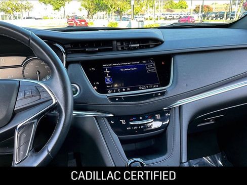 Used 2023 Cadillac XT5 Luxury w/ LPO, Floor Liner Package AWD/4WD image 8