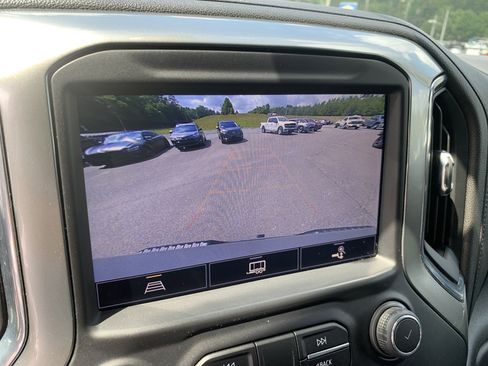 Used 2021 Chevrolet Silverado 1500 LTZ AWD/4WD image 25