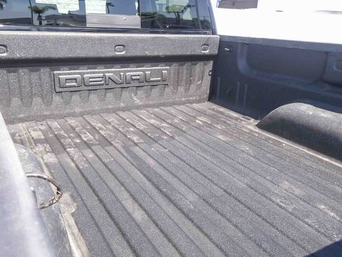 Used 2015 GMC Sierra 2500 Denali w/ Duramax Plus Package AWD/4WD image 24