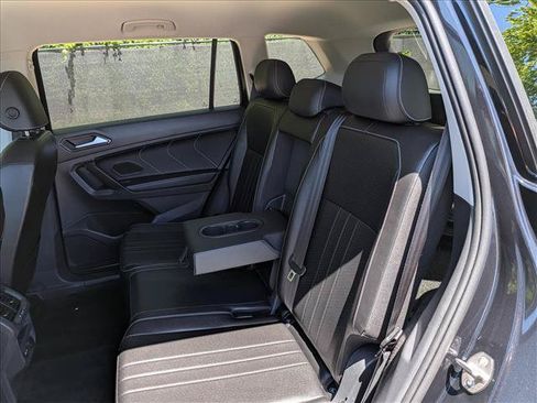 Used 2023 Volkswagen Tiguan SE AWD/4WD image 21