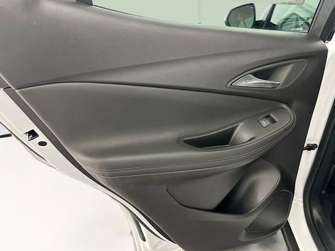 Used 2025 Buick Encore GX Preferred image 26