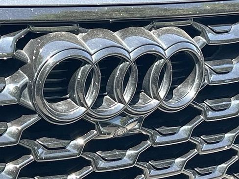 Used 2023 Audi Q5 2.0T Premium Plus AWD/4WD image 11