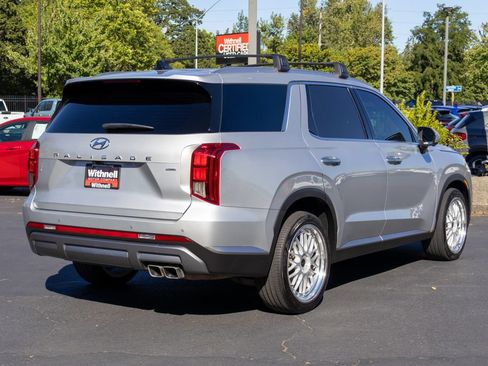 Used 2023 Hyundai Palisade SEL w/ Premium Package AWD/4WD image 7