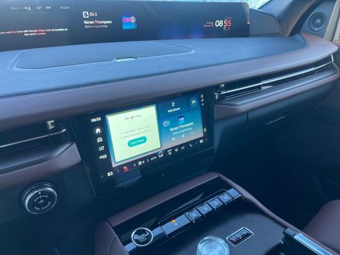 New 2026 Lincoln Navigator L Reserve AWD/4WD image 16