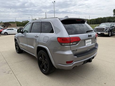 Used 2015 Jeep Grand Cherokee Altitude AWD/4WD image 3