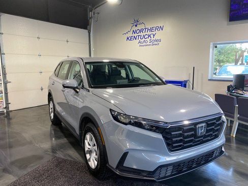 Used 2024 Honda CR-V LX image 1