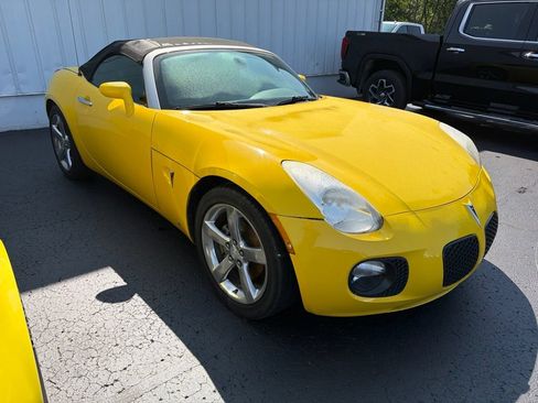 Used 2007 Pontiac Solstice GXP w/ Premium Package RWD image 3