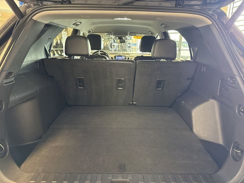 Used 2023 Chevrolet Equinox Premier image 27