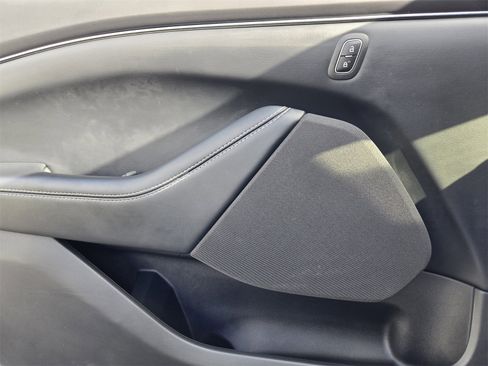 Used 2023 Ford Mustang Mach-E Select image 20