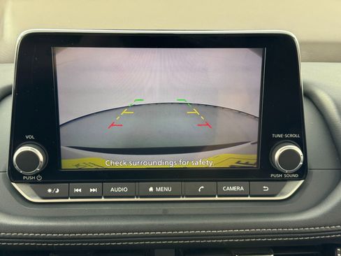 Used 2023 Nissan Rogue SV w/ SV Premium B Package image 24