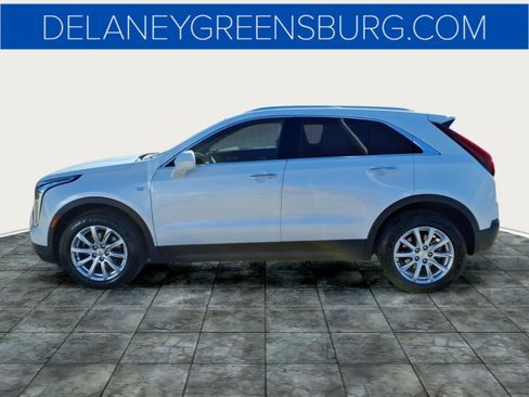 Used 2019 Cadillac XT4 Luxury w/ Cold Weather Package AWD/4WD image 6