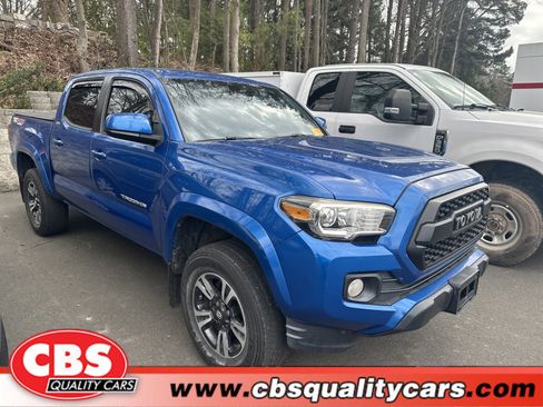Used 2018 Toyota Tacoma SR5 image 1