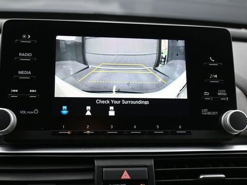 Used 2019 Honda Accord LX image 17