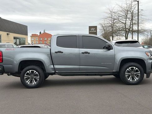Used 2021 Chevrolet Colorado Z71 w/ Safety Package AWD/4WD image 3