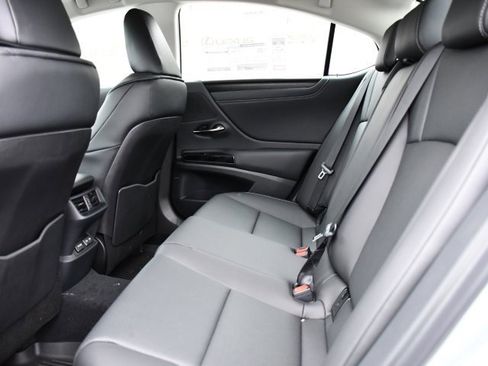 New 2025 Lexus ES 350 w/ Premium Package image 17