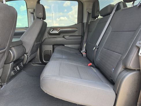 Used 2024 Chevrolet Silverado 1500 LT AWD/4WD image 17