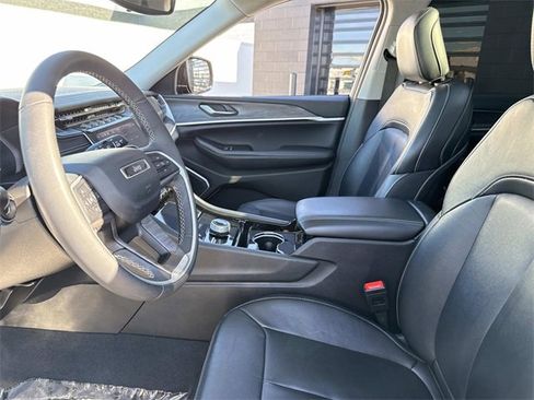 Used 2023 Jeep Grand Cherokee L Limited w/ Trailer Tow Group (B) image 31