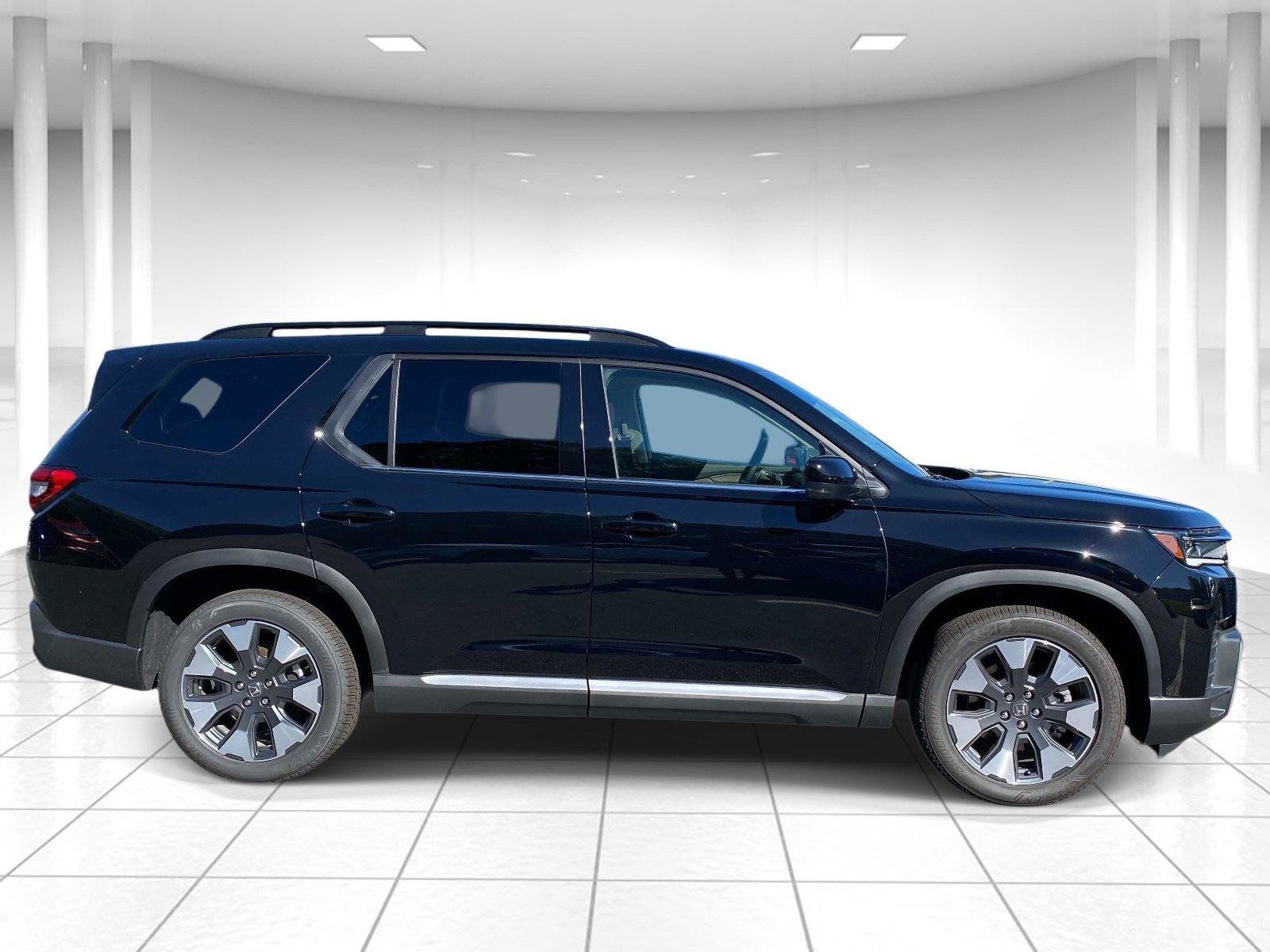 New 2026 Honda Pilot Elite image 2