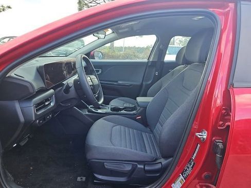 Certified 2025 Kia K4 EX image 8