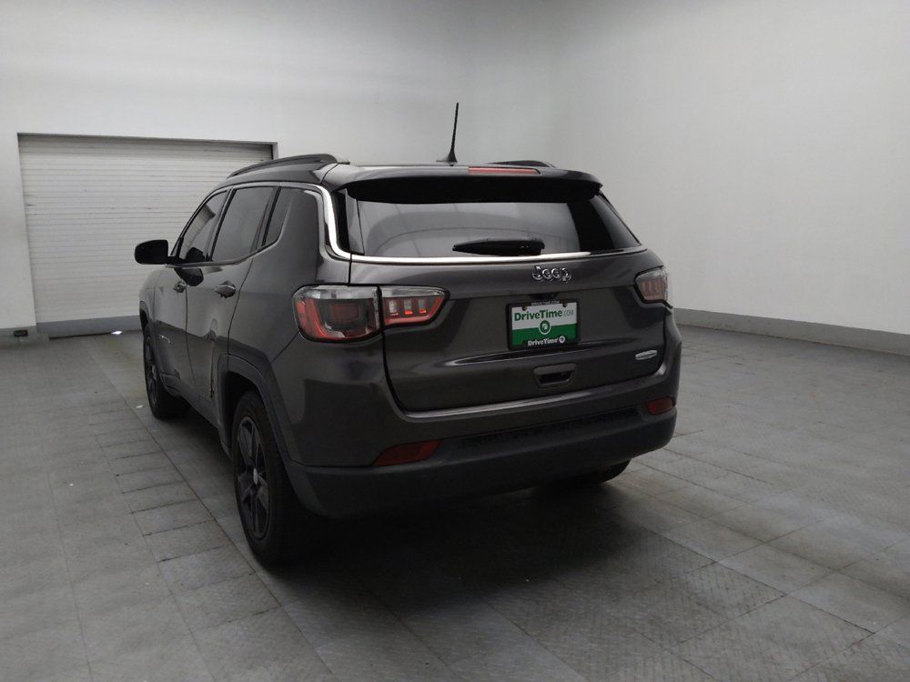 Used 2022 Jeep Compass Latitude w/ Sun and Sound Group FWD image 5