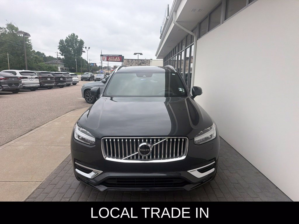 Used 2022 Volvo XC90 T6 Inscription w/ Lounge Package AWD/4WD image 2