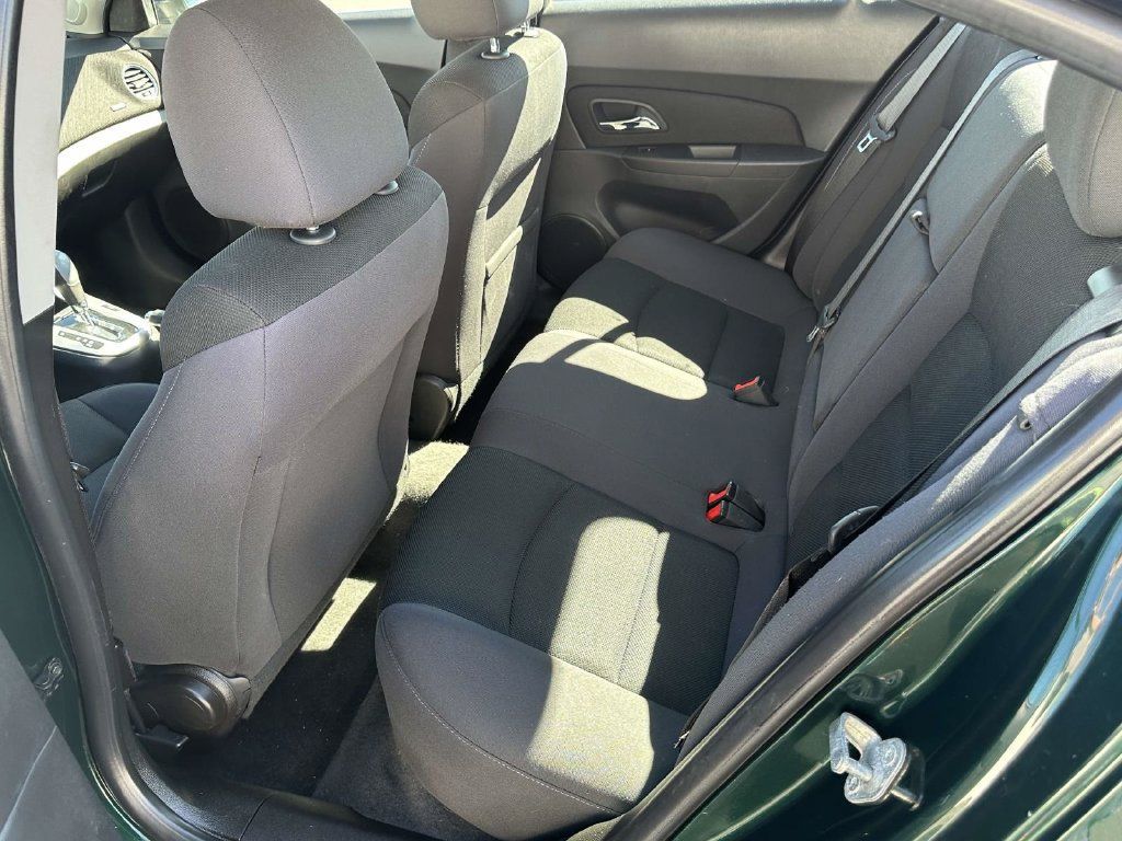 Used 2014 Chevrolet Cruze LT FWD image 11