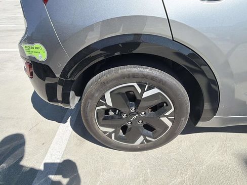 Used 2023 Kia Niro Wave FWD image 20