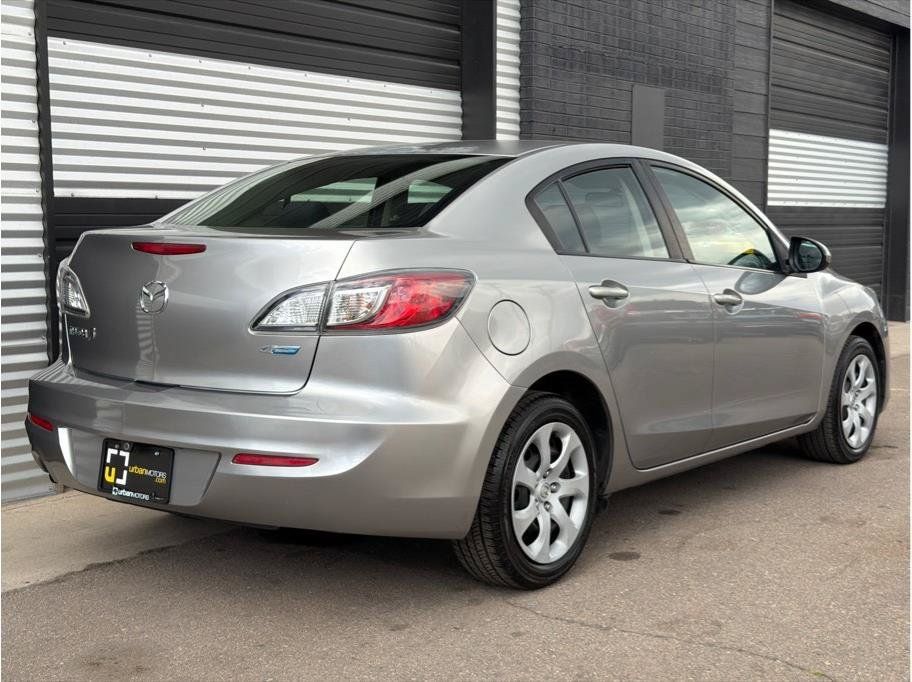 Used 2013 MAZDA MAZDA3 i Sport FWD image 10