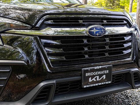 Used 2023 Subaru Ascent Limited image 28