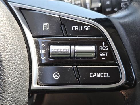 Used 2023 Kia Seltos S w/ Navigation Package FWD image 9