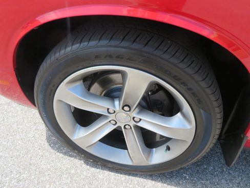 Used 2015 Dodge Challenger SXT w/ Super Sport Group (SS/T) image 10