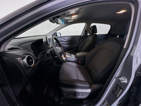 Used 2023 Hyundai Kona SE image 13