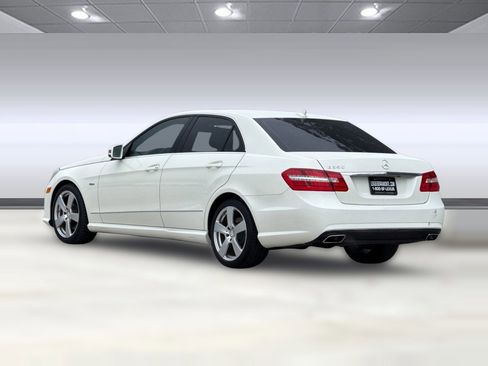 Used 2012 Mercedes-Benz E 350 Sedan image 3