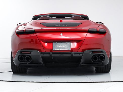 Used 2025 Ferrari Roma image 10