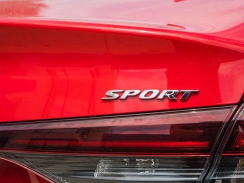 Certified 2025 Honda Civic Sport image 8