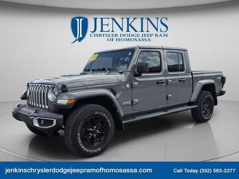 Used 2023 Jeep Gladiator Overland w/ LED Lighting Group AWD/4WD image 10