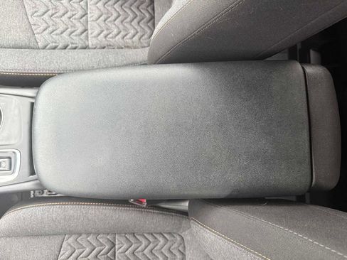 Used 2024 Chevrolet Equinox LT image 33