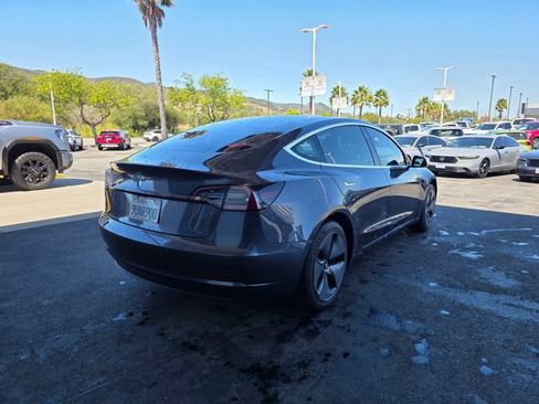 Used 2018 Tesla Model 3 Long Range RWD image 8