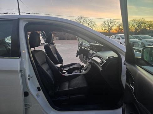 Used 2015 Honda Accord Sport image 23