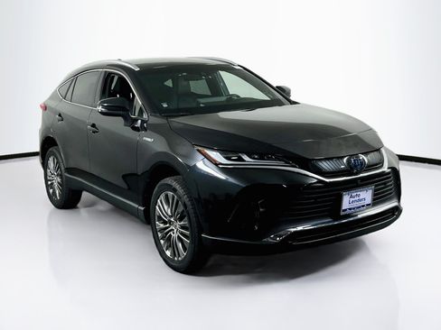 Used 2021 Toyota Venza Limited w/ Advanced Technology Package AWD/4WD image 3