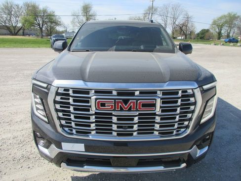New 2026 GMC Yukon Denali image 10